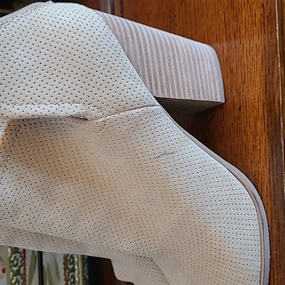 Dolce Vita open-toe booties, size 9.5 - Picture 5 of 8